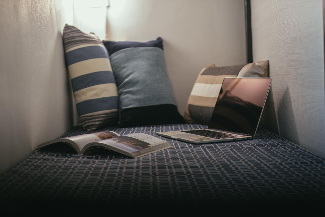 Moon House Hostel Бангкок Экстерьер фото