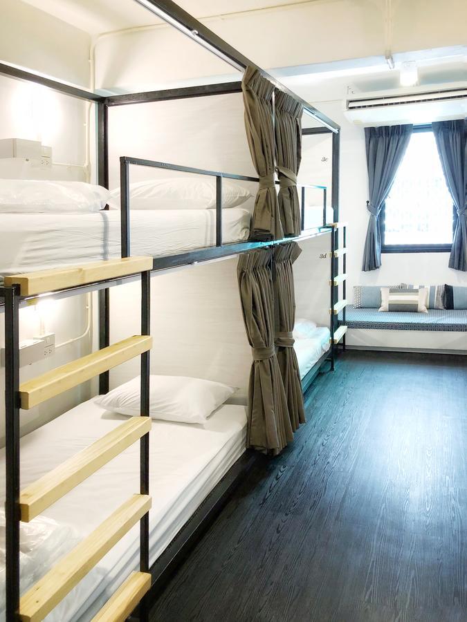 Moon House Hostel Бангкок Экстерьер фото